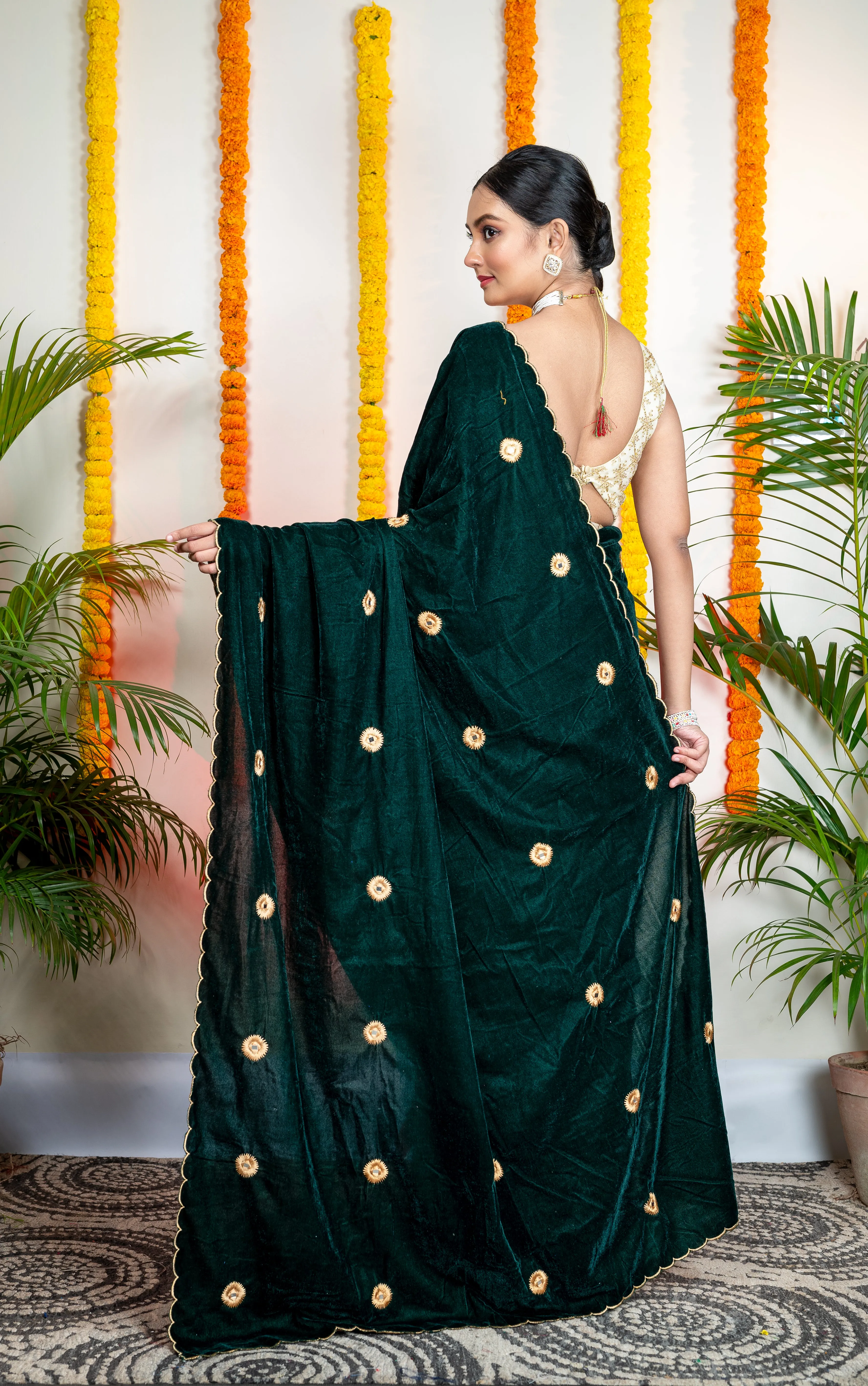 Women Dark Green Velvet Machine Embroidered Saree